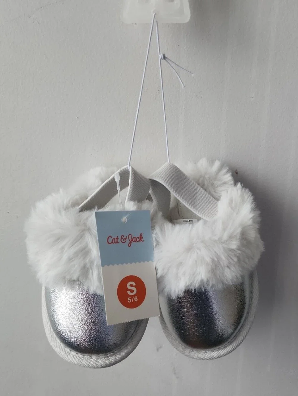 Cat & Jack Silver Metallic Slip-On Slippers with White Faux Fur Trim